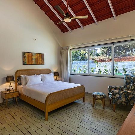 Saffronstays Mariposa By The River Montana, Karjat Luaran gambar
