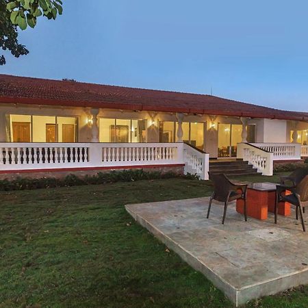 Saffronstays Mariposa By The River Montana, Karjat Luaran gambar