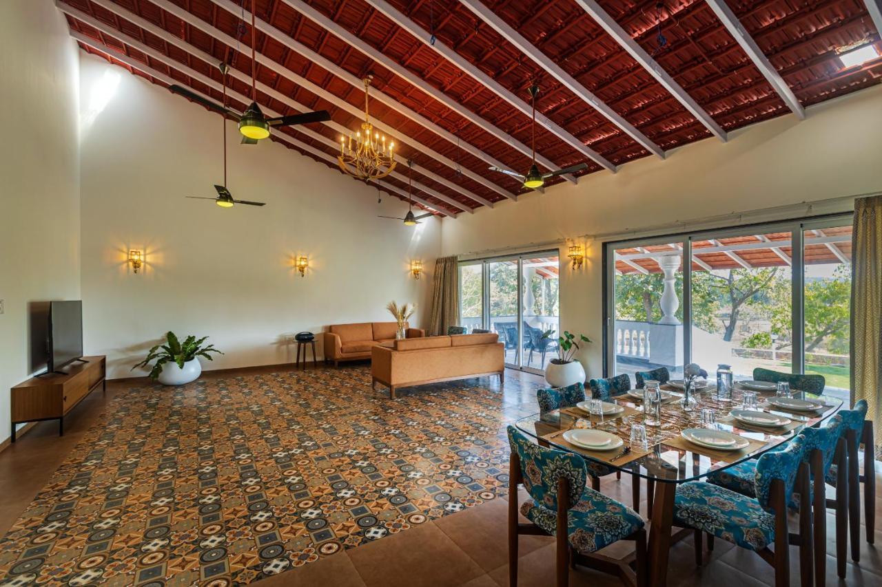 Saffronstays Mariposa By The River Montana, Karjat Luaran gambar